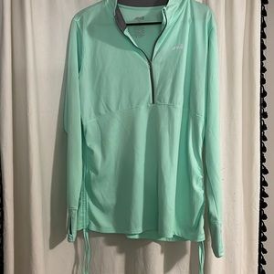 XL Avia athletic shirt